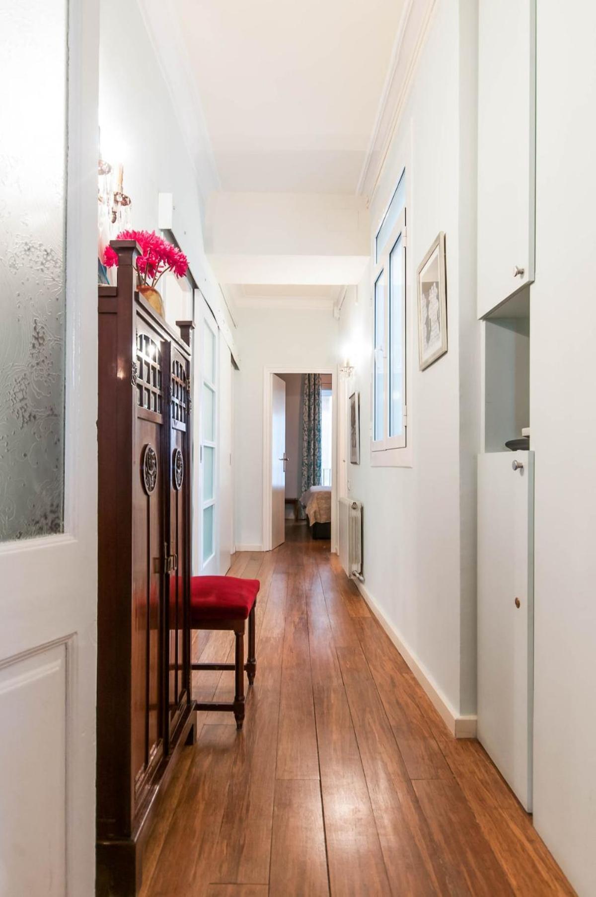 Appartement Explore Center From An Elegant Urban Retreat *