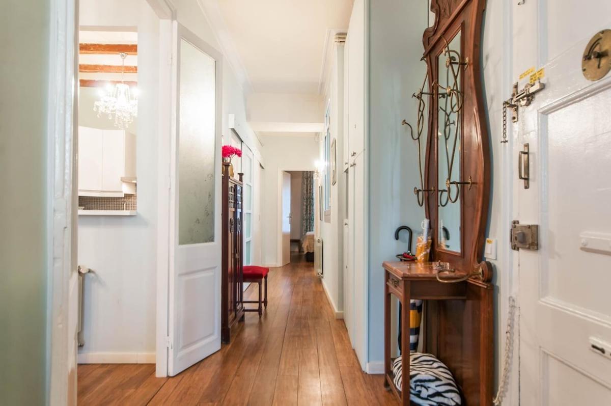 Explore Center From An Elegant Urban Retreat Apartment Barcelona
