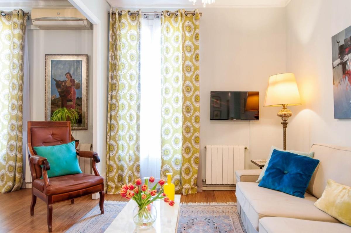 Apartment Explore Center From An Elegant Urban Retreat Barcelona